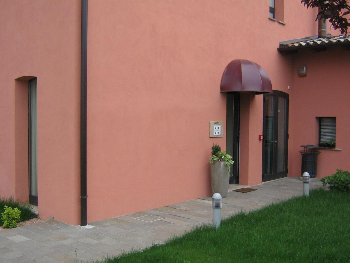 Hotel La Vecchia Reggio Reggio Emilia Eksteriør billede