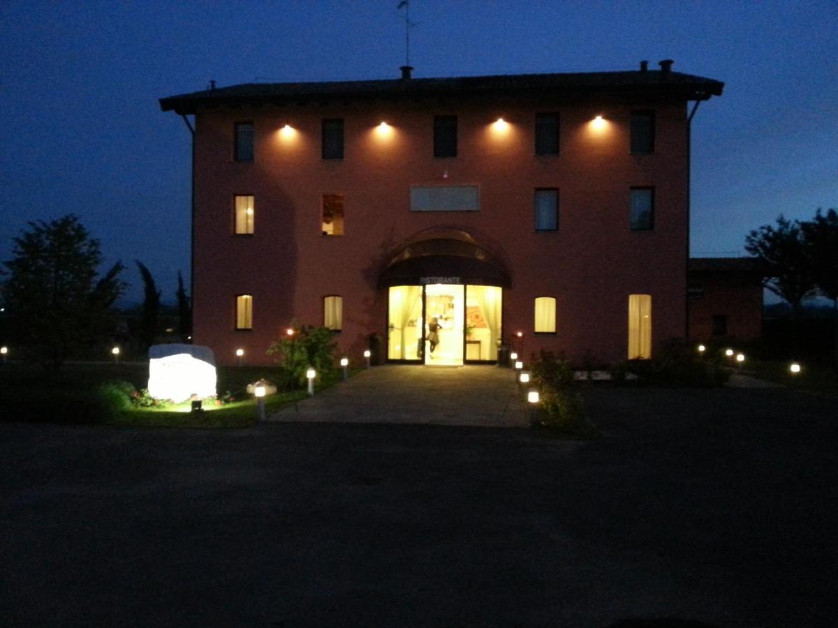 Hotel La Vecchia Reggio Reggio Emilia Eksteriør billede