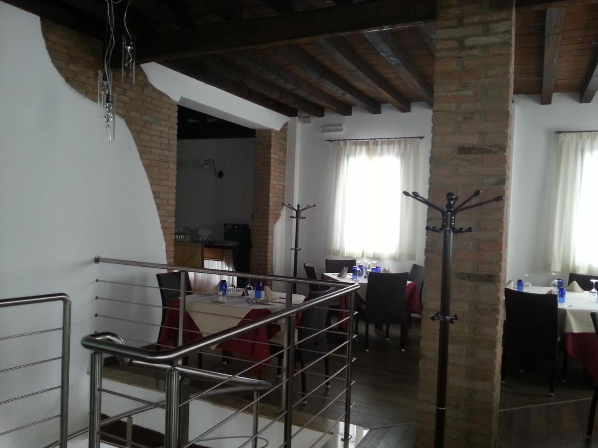 Hotel La Vecchia Reggio Reggio Emilia Eksteriør billede