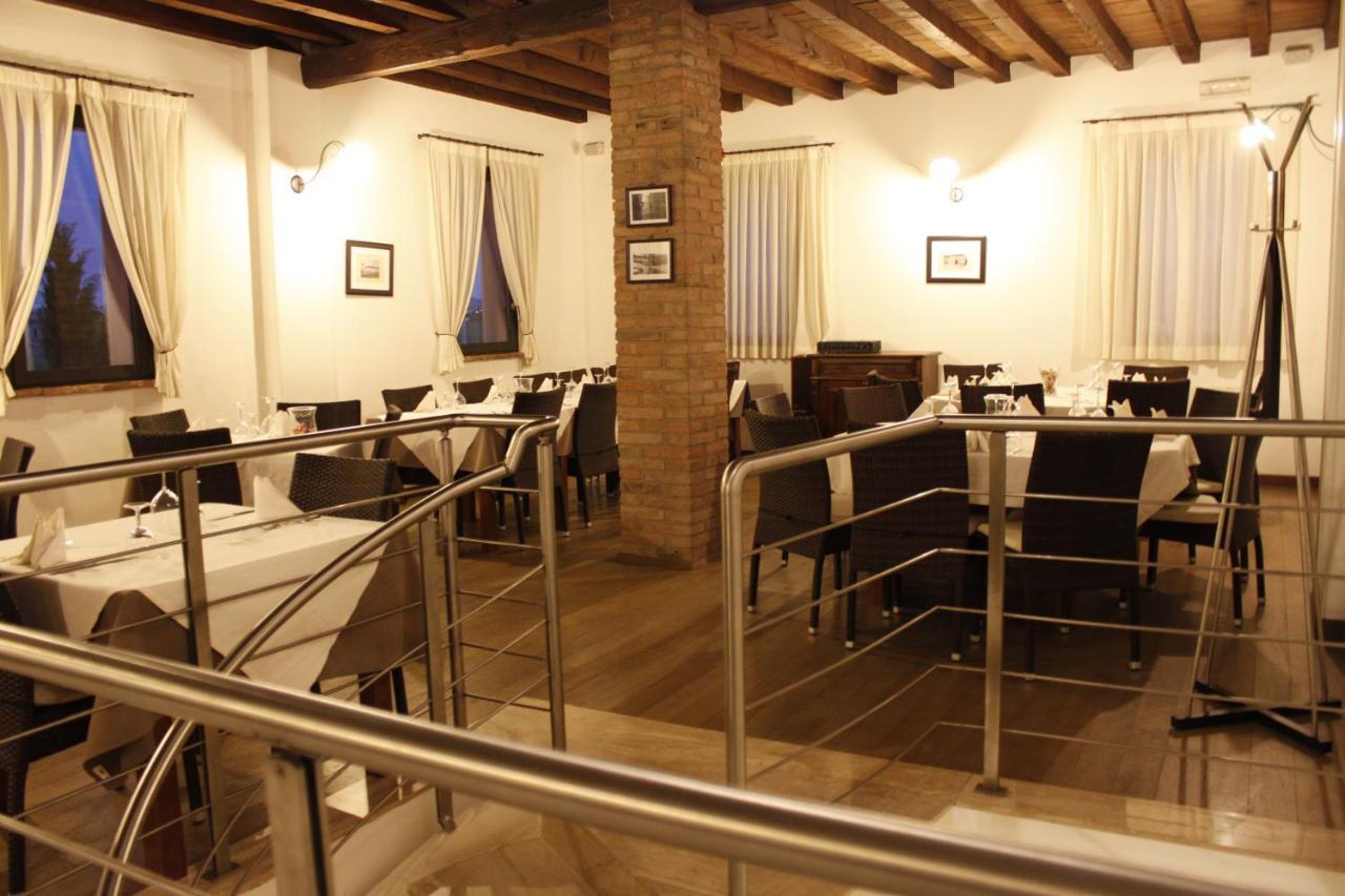 Hotel La Vecchia Reggio Reggio Emilia Eksteriør billede